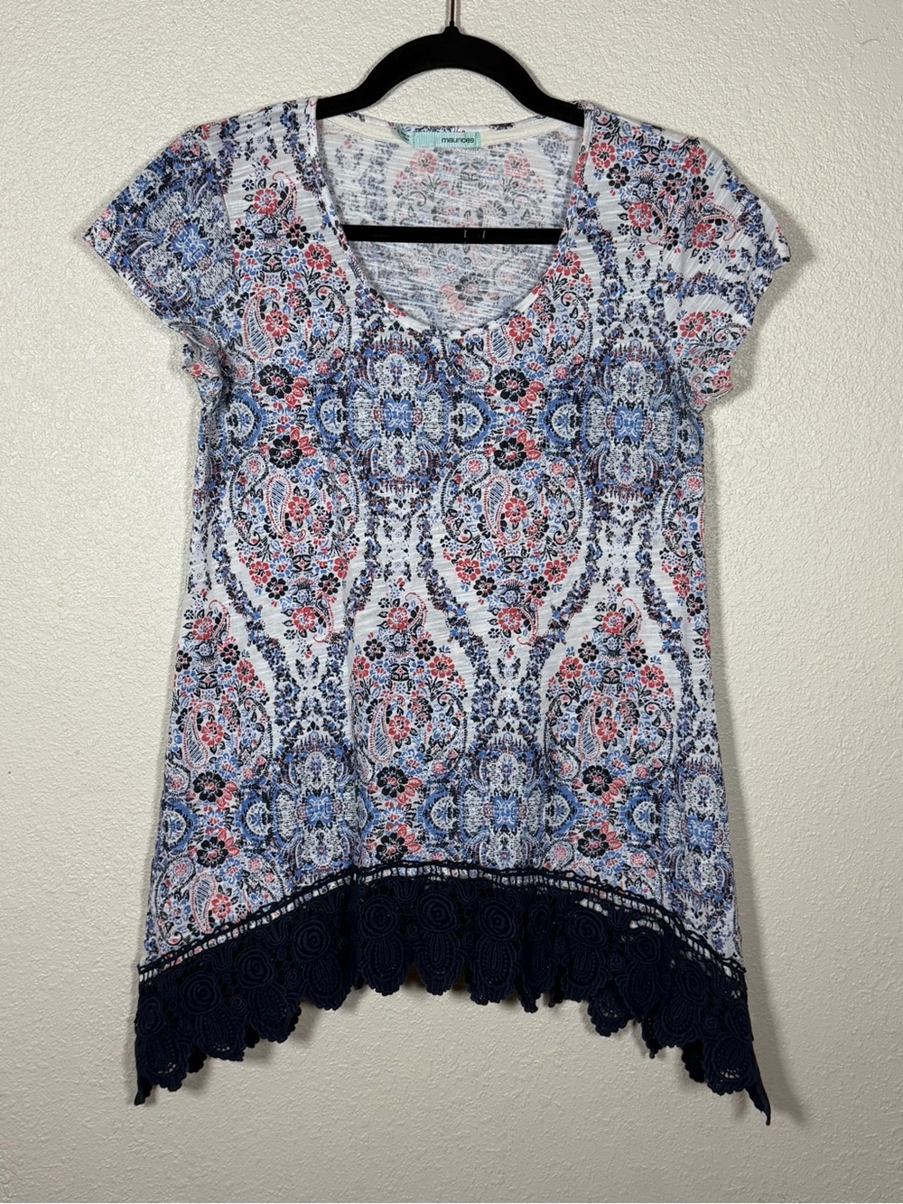 NWOT Maurices Women’s Paisley Scoop Neck Short Sleeve Crochet Hem Tunic Top S